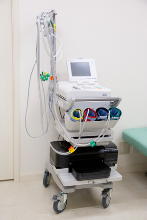 血圧脈波・心電図検査器